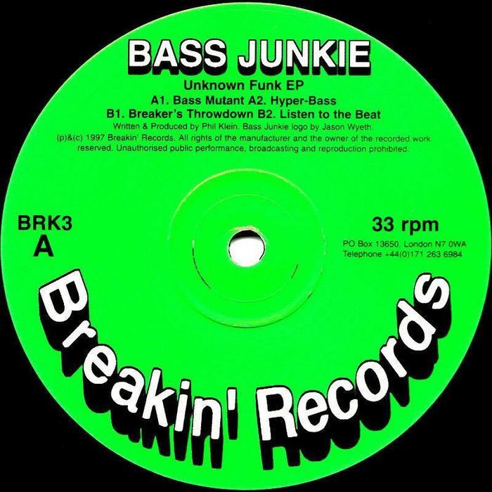 Песня басс. Bass Junkie. Bassline Junkie колонки. The Beat Junkies. Bass Junkie comply.