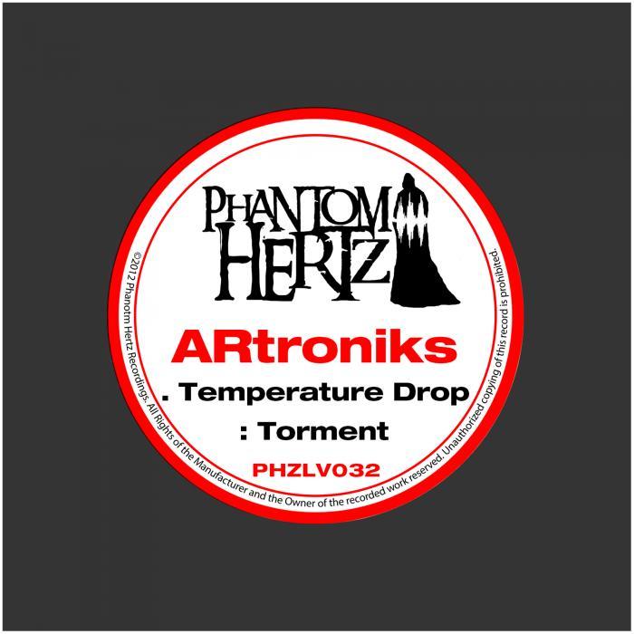 ARTRONIKS - Low Voltage Volume 32