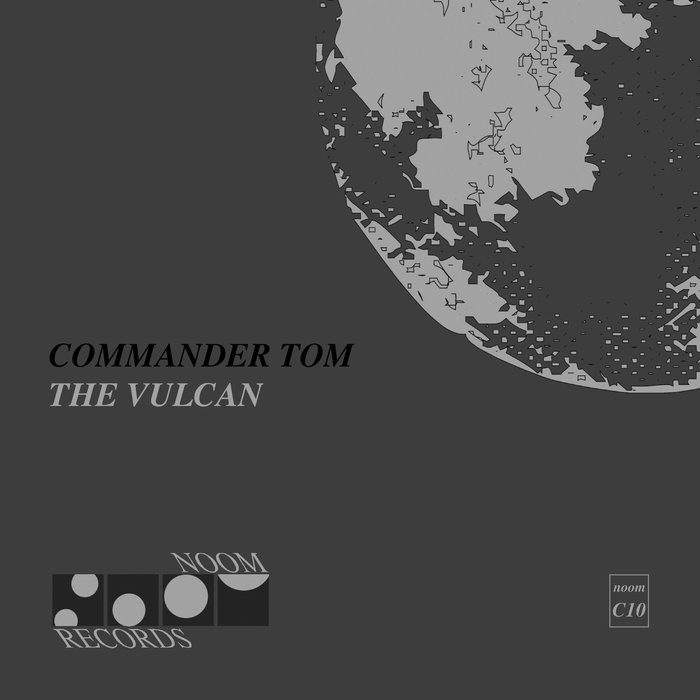 COMMANDER TOM - The Vulcan