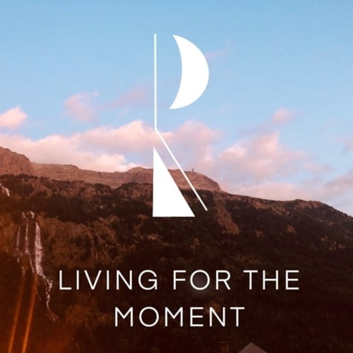 RIIGS - Living For The Moment (Original Mix)