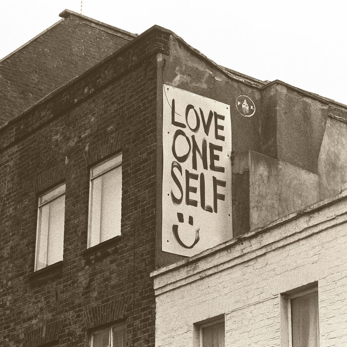 Paranoid London feat Joe Love - Love One Self